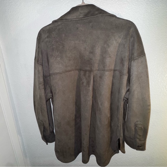 Truth faux suede taupe shacket S - Picture 7 of 7